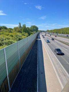 Støjskærm langs Motorring 3 i Rødovre Kommune. Foto: Vejdirektoratet.