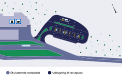 Visualisering af den kommende ladepark ved rasteplads Kildebjerg Nord på Fyn. Grafik: Vejdirektoratet.