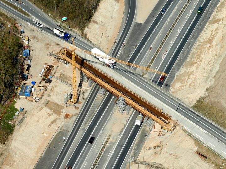 Broen ved <47> Tilst over Østjyske Motorvej.