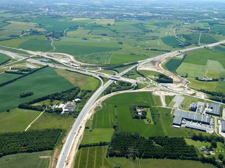 Ved Aarhus N <46> Hinnerup bliver der spærringer og indsnævring til et spor i løbet af den første weekend i september for trafikanter på E45 Østjyske Motorvej.