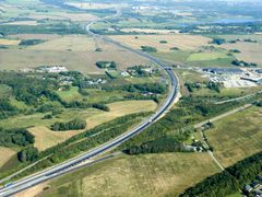 Her fra udfletningen og til Aarhus V kan trafikanter i løbet af efteråret indtage den nye udbyggede motorvej.