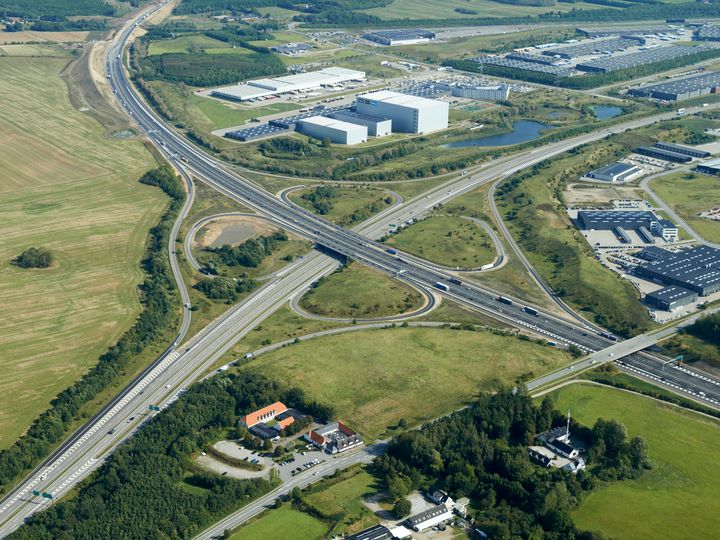 Forbindelsesrampen mellem Herningmotorvejen og E45 forbliver spærret frem til 28. september.