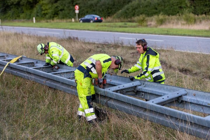 Autoværn repareres