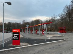 Den nye ladepark på rasteplads Himmerland Vest, der drives af Circle K. Foto: Vejdirektoratet