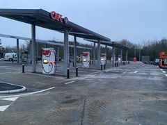 Ladepark ved rasteplads Skærup Øst, som drives af Norlys og OK. Foto: Vejdirektoratet