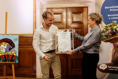 Oliver Bundgaard Driscoll modtager Årets Lillebrorpris 2025