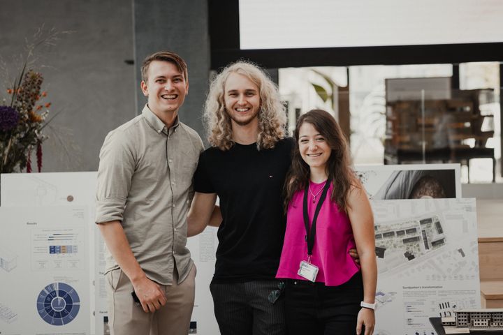 Vinderne af Sweco Transform Award 2023 blev Azul Isidoro, Bastian Mosegård og Nicolai Hou Thomsen fra Aalborg Universitet for projektet ”Sundparken. Sourcing, re-use and transformation”
