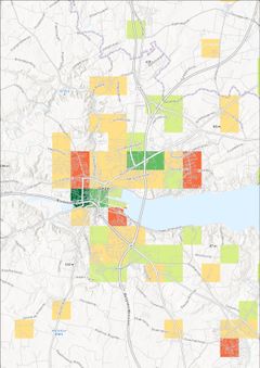 Kortet viser over- eller underskud af sikringsrumspladser i forhold til befolkningen i 1 x 1 km kvadrater. Ikke-farvede områder har ingen sikringsrum.