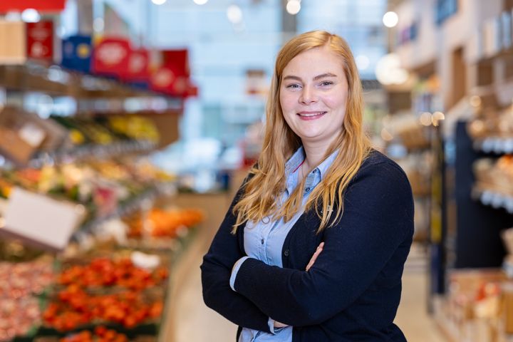 Kommende butikschef, Line Skov, har gennem de sidste tre år været forbi flere af Lidls butikker i Aarhus som souschef. Nu er hun parat til at overtage dagligvarekædens ottende og nyeste butik i Aarhus, når Lidl d. 16. maj åbner i Veri Centeret i Risskov.