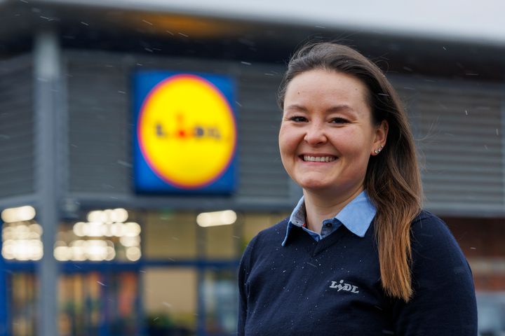 Aviaja er lokal i Aarhus og glæder sig til at være butikschef i sit nærområde.