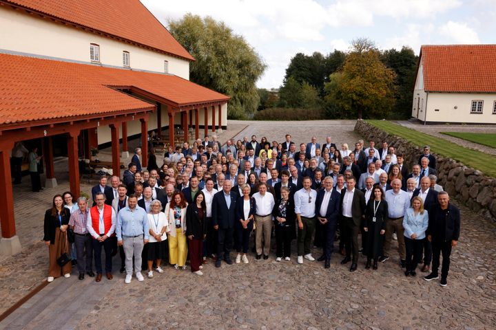Landbrugsministre fra EU, EU's landbrugskommisær og repræsentanter fra Landbrug & Fødevarer samlet i Danmark