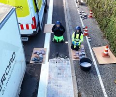 PaveSmart-produkterne fæstnes på underlaget med et bindemiddel, der hærder hurtigt. Det reducerer anlægstiden markant og betyder kortere afspærringstid og færre gener for trafikanterne.