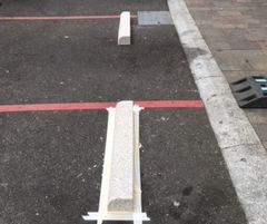 PaveSmart Border er kantsten, som findes i overkørebare og ikkeoverkørbare modeller.