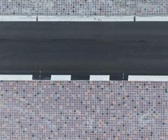 "PaveSmart-felterne har en ru overflade, der sikrer fodfæste for fodgængere og et godt vejgreb for både cyklister og bilister,” siger adm.dir. Jesper Wraae-Bess.