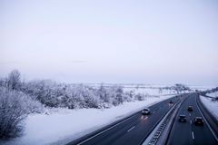 ”For os har trafiksikkerheden altid første prioritet. Og så accepterer vi, at vi skal bruge flere ressourcer på vejreparationer efterfølgende,” siger Michael Ebbesen, områdechef i Vejdirektoratet.