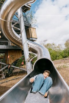 Skandinaviens højeste fritfalds rutsjetårn Giganten i WOW PARK