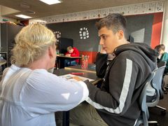 Solens elever, lærer og pædagog fortæller, at Playful Learning virkelig gør en forskel for elevernes udvikling. Foto: Billund Kommune