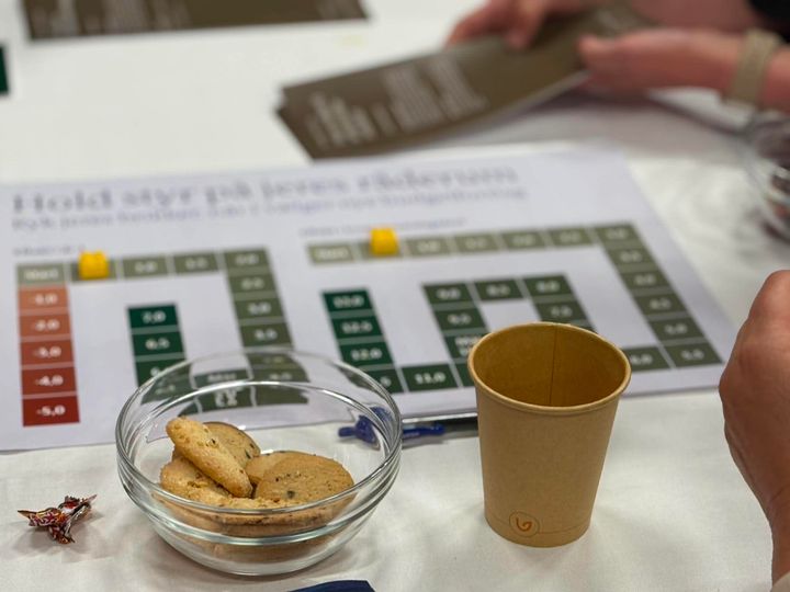 De omkring 150 fremmødte borgere spillede "råderumsspillet", hvor spillerne sammen skal lægge et fiktivt kommunalt budget - og finde finansiering til alle ønsker.