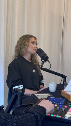 Anna David fortæller ærligt i ny episode af 'Sorgen er da noget, vi taler om', om hvordan hun oplevede ventesorg i forbindelse med hendes fars sygdomsforløb.