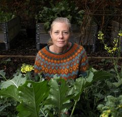 Anja Kelvin, gartner i Haveselskabet og mangeårig passioneret køkkenhavedyrker.