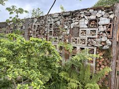Genbrugsmaterialer, spagnumfri dyrkning og klimabevidste valg er blevet en naturlig del af moderne havedesign.