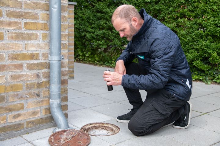 Som tommelfingerregel er det altid bedre at forebygge end at stå med store og omkostningsfulde reparationer, når skaden først er sket, siger byggesagkyndig og energikonsulent i NRGi, Bo Halm Andersen.