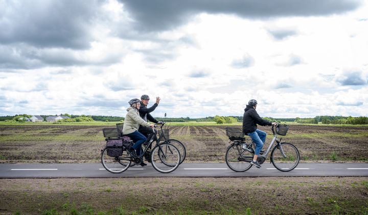 Indvielsen af cykelstien fra Øster Vedsted til Vadehavet omfattede en cykeltur, hvor flere elcyklister var med.