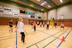 Gennem skole- og foreningssamarbejde skal børn og unge introduceres og motiveres til alsidige idrætsoplevelser og -fællesskaber. Foto: Esbjerg Kommune.