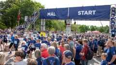 Royal Run tiltrækker ikke alene mange deltagere og tilskuere som her i 2018 i Esbjerg. Også bag kulisserne er der brug for rigtigt mange hænder til at sørge for, at alt forløber som planlagt. 300 frivillige er klar til at smøge ærmerne op, når Royal Run løber af stablen den 9. juni 2025 i Ribe. Foto: Esbjerg Kommune.