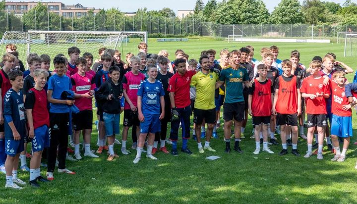 Eleverne på Bakkeskolens brasilianske fodboldlinje kan glæde sig til træningen i den nye fodboldpark.