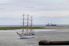 Polske Dar Młodzieży anløber Esbjerg under The Tall Ships Races i 2022. Med sine 108,8 meter var det dengang det største skib i flåden – i år overgås det dog af peruvianske BAP Unión på hele 115,7 meter.