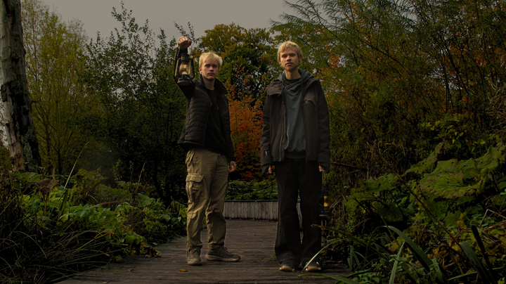 Blandt mange forskellige arrangementer byder ESE Festival f.eks. på en helt særlig musikalsk oplevelse, når duoen Anberose indtager den rå og stemningsfulde bunker på Hulvejen med en eksklusiv koncert. Foto: Anberose