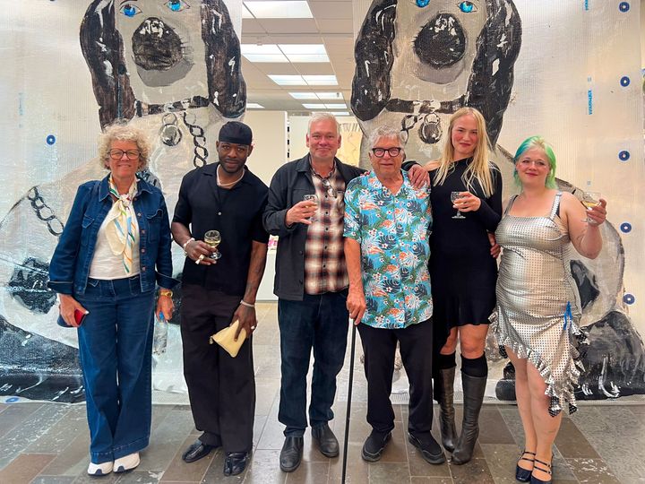 De seks kunstere udstiller deres værker fra Kunstnerkolonien på Esbjerg Kunstmuseum. Foto: Eddy Media