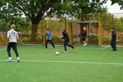 Danmarks første brasilianske fodboldpark åbner i Esbjerg på fredag. Tirsdag fik eleverne på den brasilianske fodboldlinje på Bakkeskolen lov til at teste den nye fodboldpark. Foto: Esbjerg Kommune