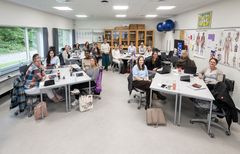Det første hold social- og sundhedsassistenter fra Esbjerg Kommune er færdiguddannede på specialuddannelse i demens. Foto: Esbjerg Kommune.