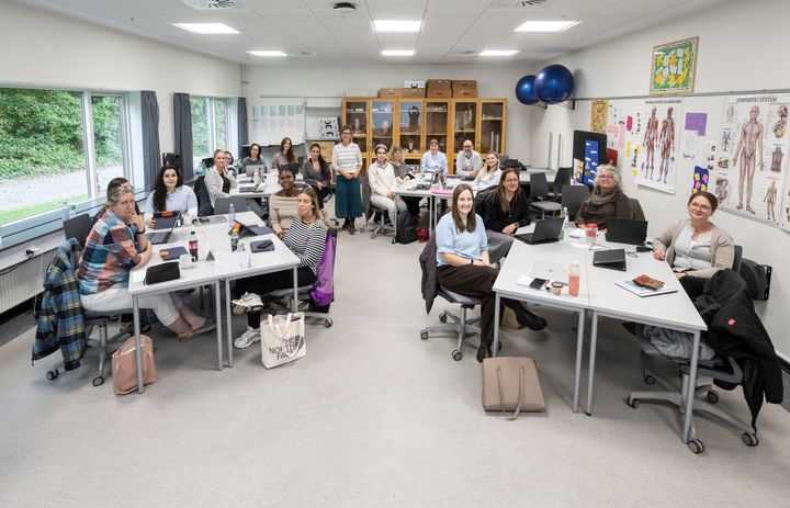 Det første hold social- og sundhedsassistenter fra Esbjerg Kommune er færdiguddannede på specialuddannelse i demens. Foto: Esbjerg Kommune.