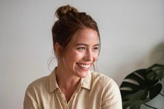 "Ingen bør støtte dyremishandling forklædt som underholdning, og jeg håber inderligt, at TUI vælger at blive en del af løsningen," siger skuespiller og content-creator, Simone Lykke.