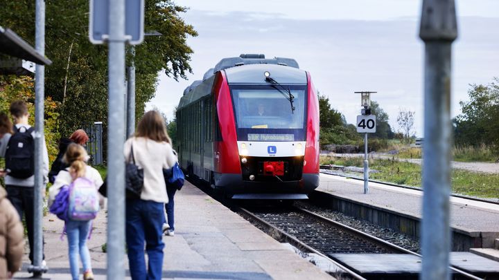 Regionsrådet er klar med 13 millioner kroner til at udvikle den kollektive trafik. Målet er blandt andet at få flere til at tage bus og tog.