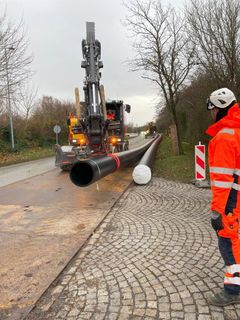 Udbygningen kommer til at ske i fire etaper hen over de kommende to år – nemlig i området omkring Ørnebjergvej, omkring Frederiksborgvej nord for jernbanen, omkring Normannervej samt området mellem Udlejrevej og Solsikkevej/Valmuevej.