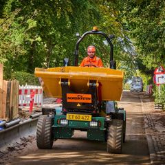 Nordkysten har nu mere end 35 eldrevne maskiner, minigravere, dumpere og minilæssere implementeret i produktionen for Novafos' vandforsyning i ni nordsjællandske kommuner. Det sker i kraft af landets største enkeltstående rammeaftale om vandledningsrenovering og drift.