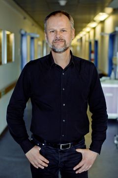 Portræt af ny sundhedsfaglig direktør på Filadelfia Steffen Birk, som kommer fra en stilling som cheflæge på Rigshospitalet