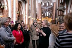 På Verdensarvsdagen den 12. oktober er der blandt andet mulighed for at komme på gratis rundvisning i Roskilde Domkirke. Det er kl. 15-16, og der er plads til 30 deltagere. Der kan ikke reserveres plads, så det er først til mølle. Foto: Frida Gregersen