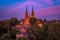 Roskilde Domkirke kan fejre 30 år som verdensarvssted. Det markeres med tre dages fejring i kirken og domkirkebyen Roskilde d. 23.-25. oktober.