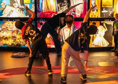 Rockmuseet byder på en vinterferie med Pop, Power og Party! Her kan børn og deres voksne kan tage på festlig familierundvisning, forberede sig til DRs MGP i kreaværkstedet eller være med i musikbingo med de største hits fra MGP.