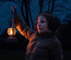 For første gang i mere end ti år er der "Vinterferie på den gamle købmandsgård". Den stemningsfulde Lützhøfts Købmandsgaard dyrker kulden og varmen, lyset og mørket, og inviterer børn og deres voksne med på "Den store vinterrejse".