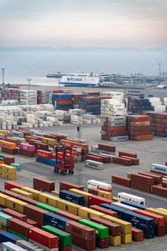673.781 TEU blev i 2023 sendt over containerkajen i Aarhus