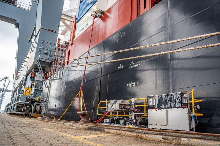 Landstrømsanlægget kan levere strøm til containerskibe, der anløber Aarhus Havn