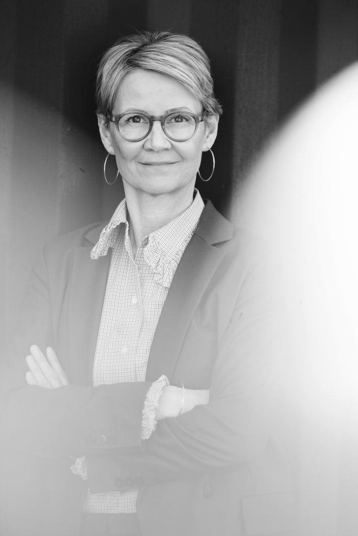 ”For mennesker, der har angst, eller på anden vis er psykisk sårbare, er det ikke uden betydning, at en tur på apoteket bliver en mere krævende opgave. Det skal myndighederne tage højde for,” siger Psykiatrifondens direktør Marianne Skjold.