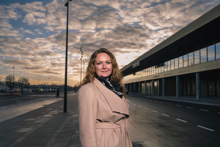 "Takket været ejernes upfront-investering fremstår Aarhus Airport i dag som en international lufthavn med topmoderne faciliteter", siger Lotta Sandsgaard.