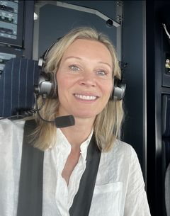 Anna Kjær Thorsøe, som er CEO i Scandinavian Training Academy, uddanner fremtidens piloter.